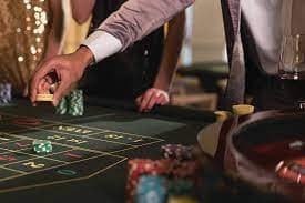 Fitur bonus dan putaran gratis dalam permainan Captain's Bounty